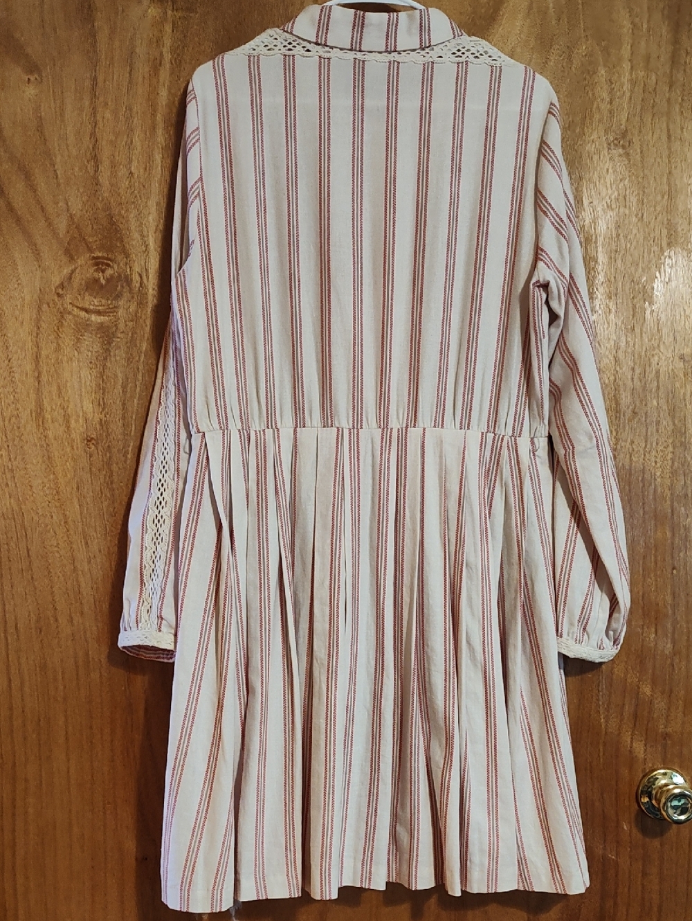 a Loves a Pleated Dress Cream Red Crochet Detail Long Sleeve Cotton -No Belt- L - Picture 7 of 16